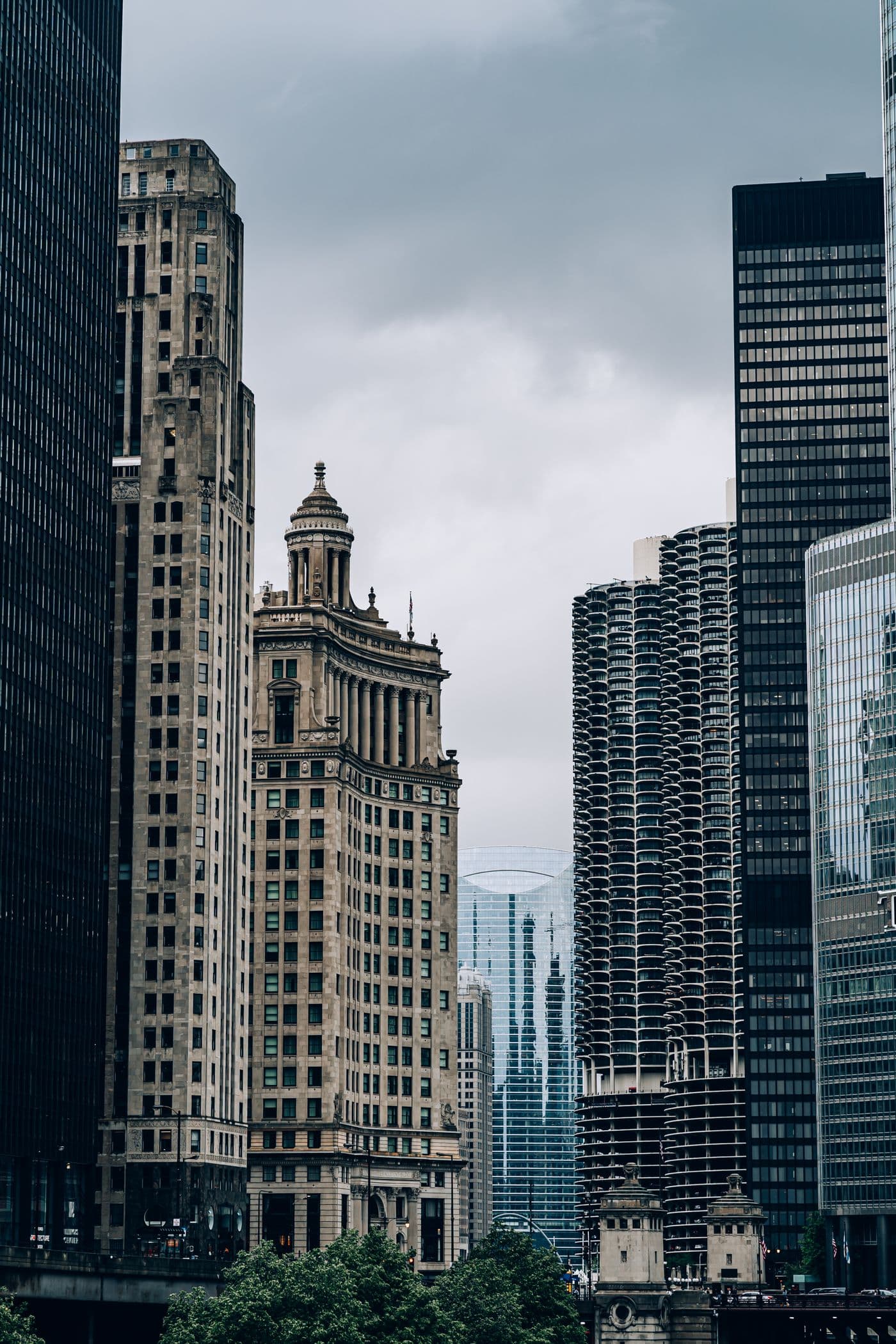 Chicago skyline along the river at dusk